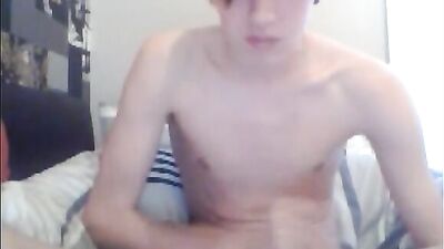 Sexy Newcastle Lads: Horny English Boys Sucking It Out!!