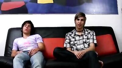 Two Amateur Twinks: Action Overload!