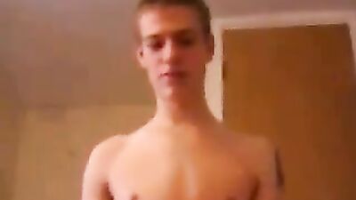 Cute twink couple amateurs: localamateursexxtube.com full vid