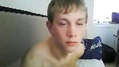 Hot Amateur Blonde Twink Cam Video - Exclusive on AmateurXvids!