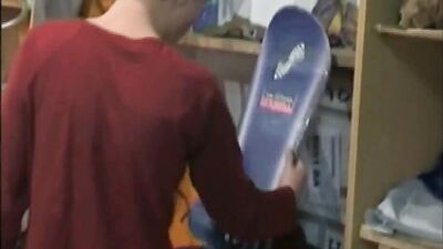 Ski Shop Action: Hardcore Skiing Adventures!