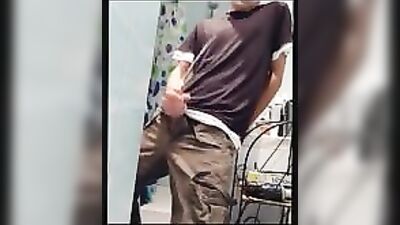 Gay Porn Skater Squirts: Action Packed Fun