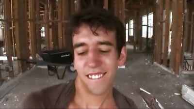 HUMPING IN PUBLIC: UNLEASHED PASSION!