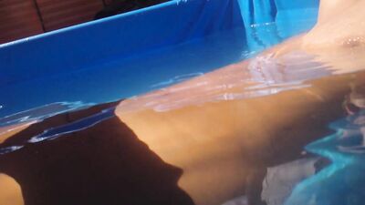 GayPornBoyInPool !