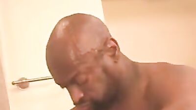 Black Daddy Breeds White Twink: Father and Son Fucking Exposed!