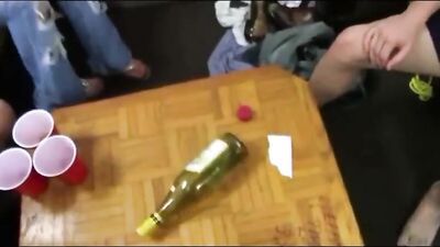 Spin The Bottle: Frat Boy Fun