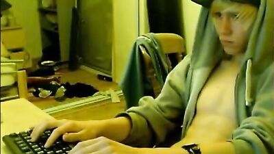 Skater on Cam - Action Porn: Hardcore Skating Stunts with Huge Cocks