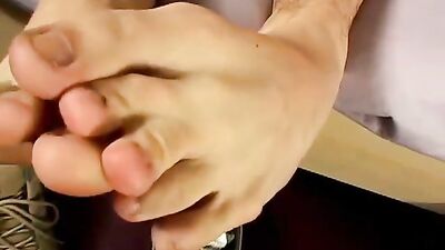 Twin Twinks: A Reiz-ing Gay Porn Experience!