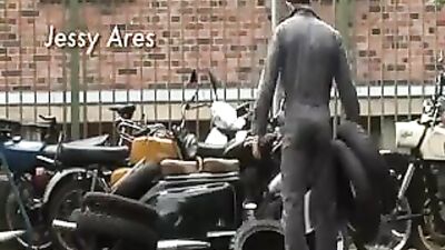 Garage Men Action - Used In The Garage!