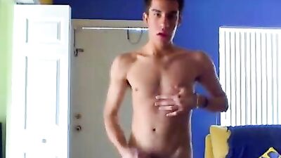 Chris Fun: Amateur Gay Porn Explosion!