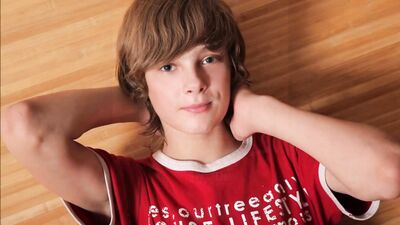 Andys Cute Boy Adventure: A Solo Gay Porn Experience