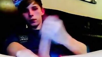 Gay Porn Twink Cumshot: Brit Boy Jerkin