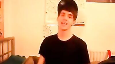 Miley Cyrus Cover Gay Porn - Party In The USA by Luke Reeve