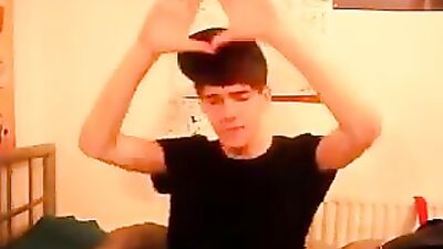 Miley Cyrus Cover Gay Porn - Party In The USA by Luke Reeve