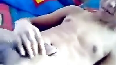 Asian Smiling Delight: The Ultimate Wank Experience!