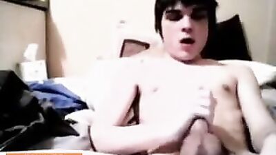 Gay Porn Web-Cam Sensation - Wankerboy!