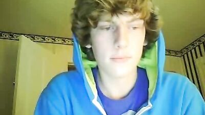 Small blue hoodie boy - Web-Cam