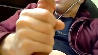 Gay Web Cam Cutie: Hot and Ready for Action!