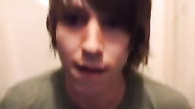 Cumshot in Wardrobe with Web-Cam Adventure!