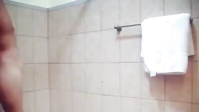 Gay Amateur Friends Showers: Steamy Hot Action!