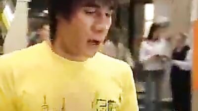 Kompliziert: The Journey of Two Gay Men Seeking Love and Passion in a Complicated World!