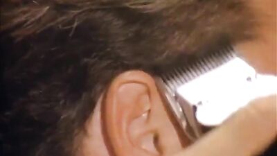 BLOWJOB AFTER HAIRCUT - Gay Porn After-Shave Action