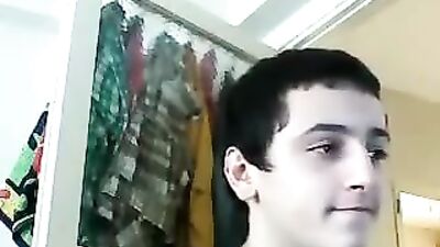 Brothers Web-Cam Wank: A Gay Porn Video to Heat up your Night!