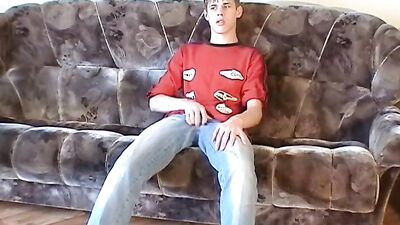 Young Russian Heat: F2bme Ermaks Solo Desire