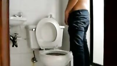 Asian Restroom Erotic Adventures: Exploring the World of Gay Asian Porn