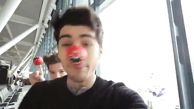 Gay Porn Kicks - One Directions Way To Seduce!