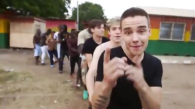 Gay Porn Kicks - One Directions Way To Seduce!