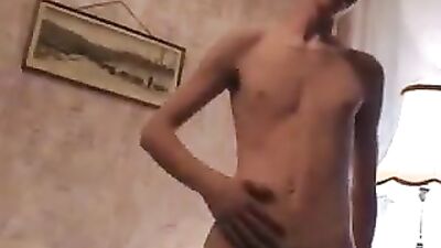 Amateur Likes Shows Off! - Explore the sensuality and passion of amateur guys in this hot gay porn video!