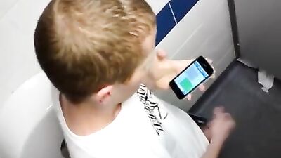 Wank with Handy Porn: Ultimate Gay Solo Experience!