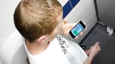 Wank with Handy Porn: Ultimate Gay Solo Experience!