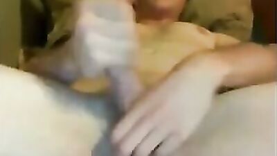 CamWankers Solo Adventure: Exploring the Wild Side of Gay Porn!