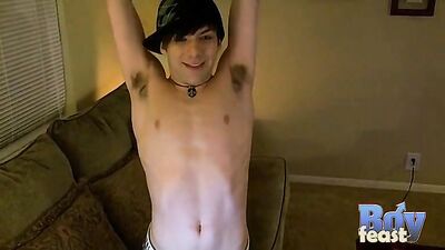 Raw and Wild with Trace and William: Bareback Assplay