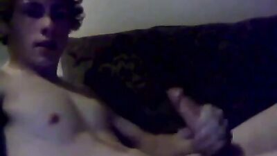 Gay Porn - Cute and Curly: Amateur Adventures! This video is all about exploring the curly and cute side of gay porn.