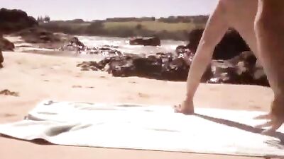 Caught in the Act: Amateur Beach Wanker Exposed!