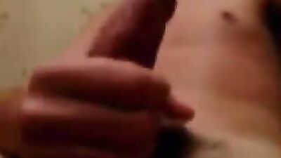 En baño! Spanish boy jerk: Web-Cam edition!