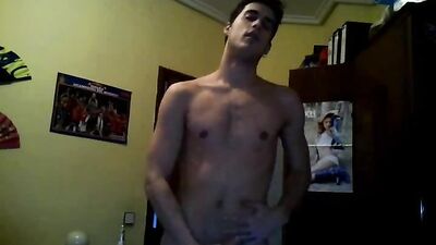 Str8 guy wanking: Cum Shots Delight! - A Gay Porn Video to Unleash Your Inner Desires!