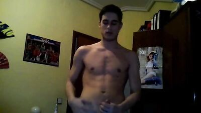 Str8 guy wanking: Cum Shots Delight! - A Gay Porn Video to Unleash Your Inner Desires!