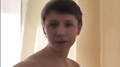 Discover the Cumming Charmer - A Gay Porn Video