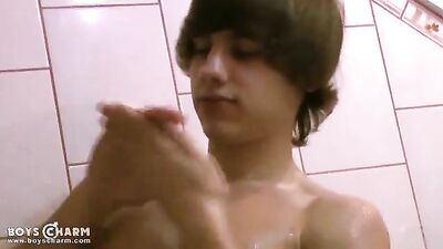 Hot Lathered Body: Action Porn