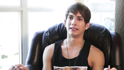 Hot Solo Guy: Cuties Steamy Show