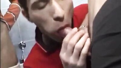 Crazy Bareback Lovers in Public Toilet: The Ultimate Thrill!
