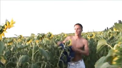 HOLIDAY HUMP: Action Gay Porn Video!