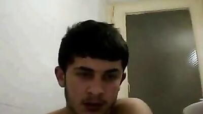 Turkish Twink Web-Cam Wanker: Steaming Up the Screen!
