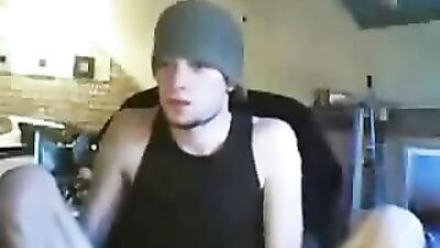 Jerking off Amateur Twink: An Erotic Adventure!