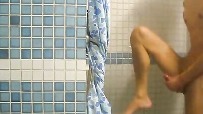 Big Cum Shower: Amateur Gay Porn Video