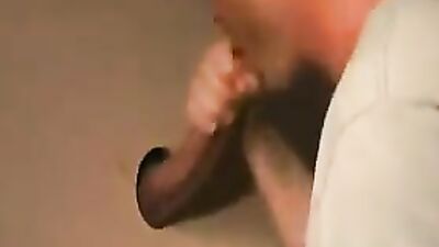 Holes Desires: Amateur Men Seeking Pleasure